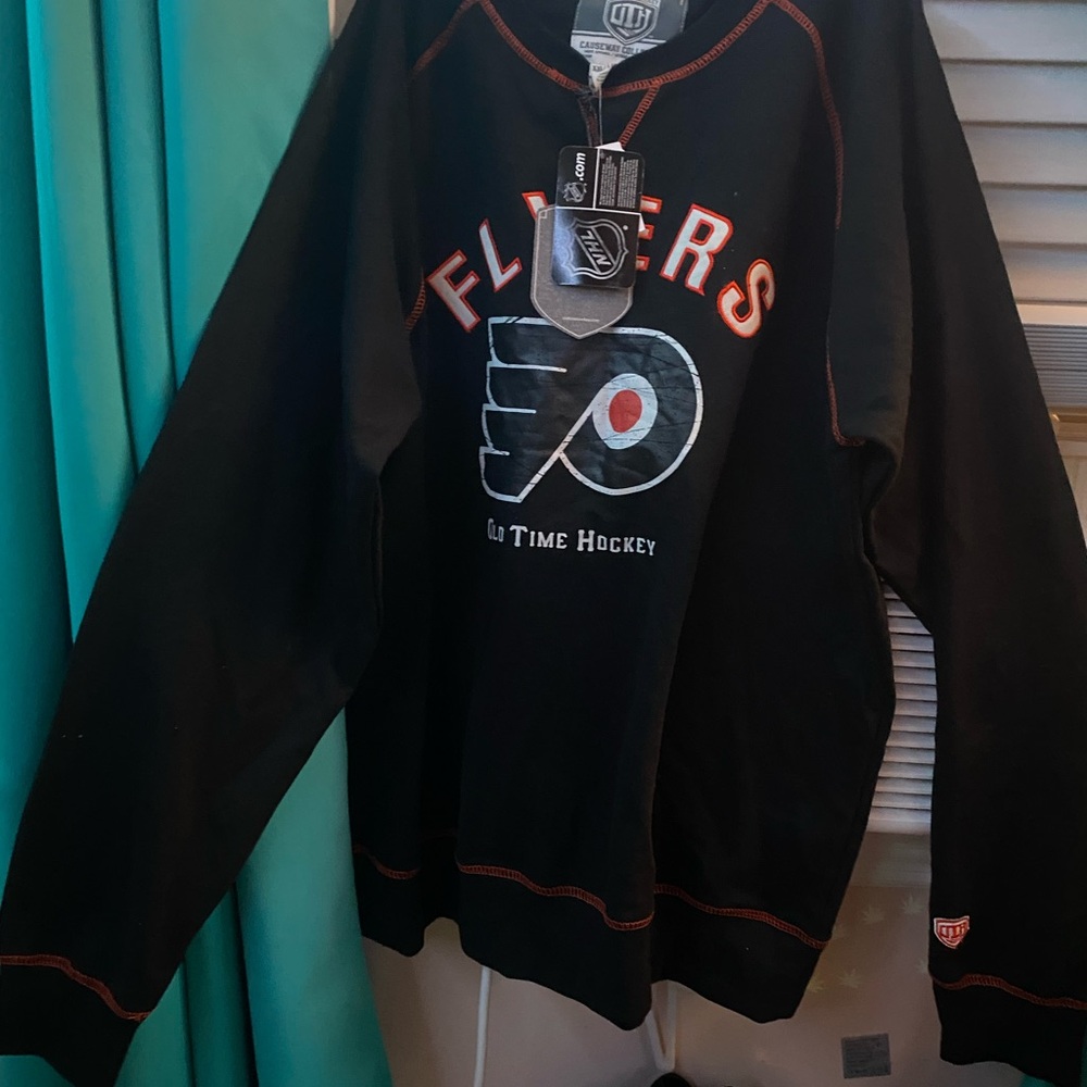 NFL Black Flyers Crewneck Sweater